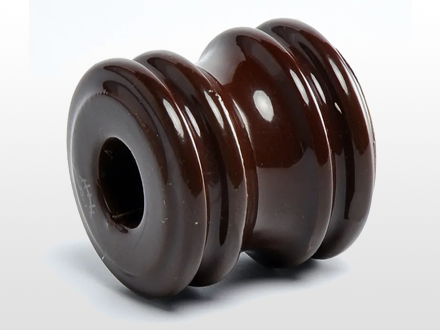 غلاف (بكرة) العزلات